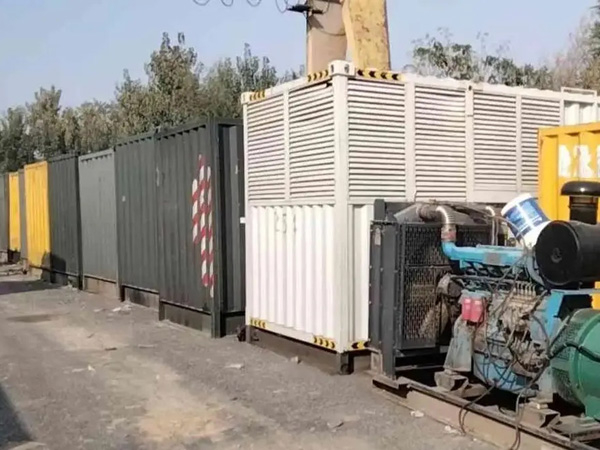 鄂托克200KW柴油发电机机组每小时油耗是多少?