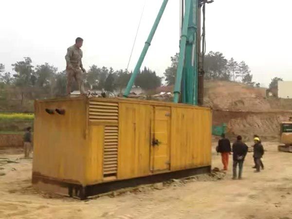 鄂托克如何判断水冷式机油散热器密封件是否需要更换?